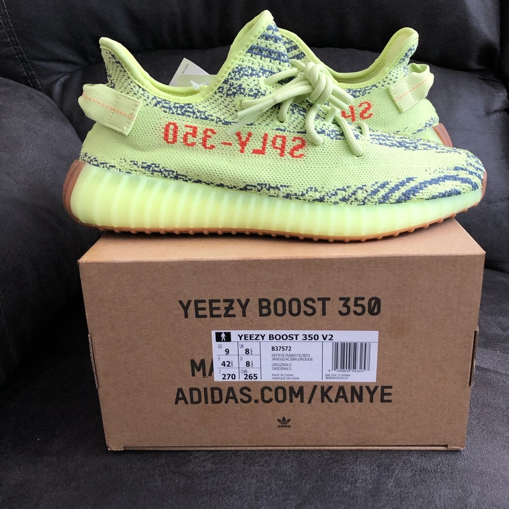 Yeezy Boost 350 - Picture 2 of 8